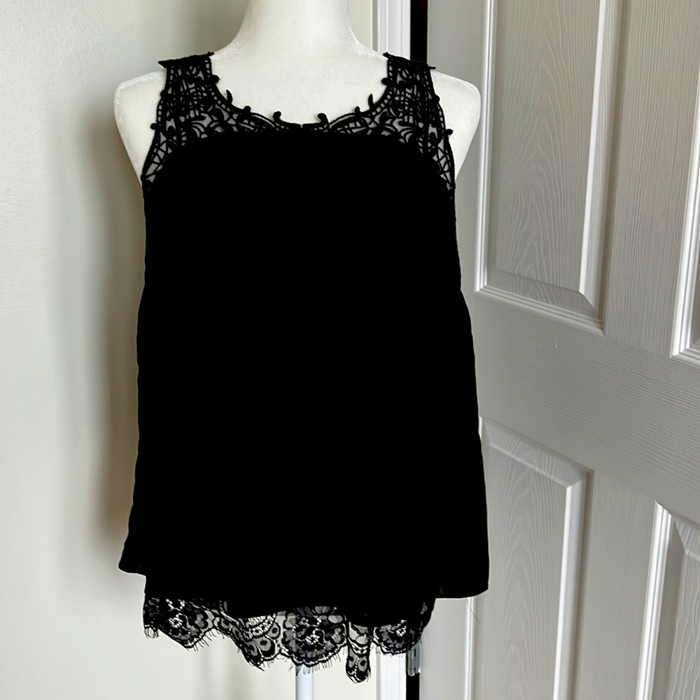 Gorgeous open back lace black top